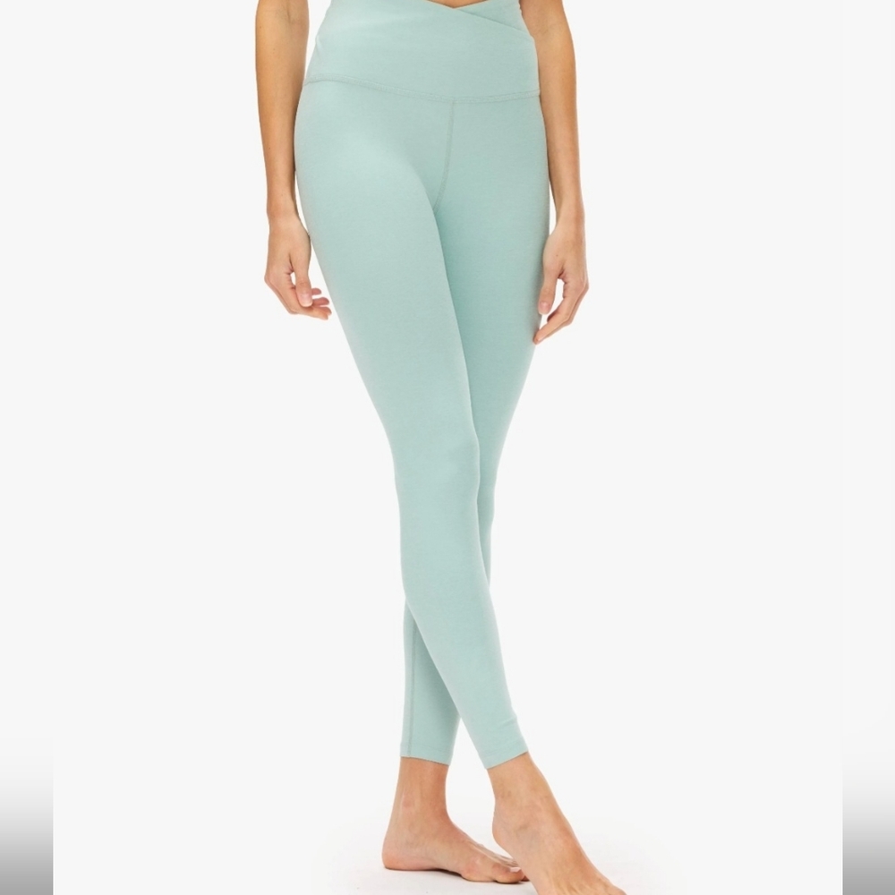 NWT Beyond Yoga Spacedye At Your Leisure High Waisted Midi Legging Medium